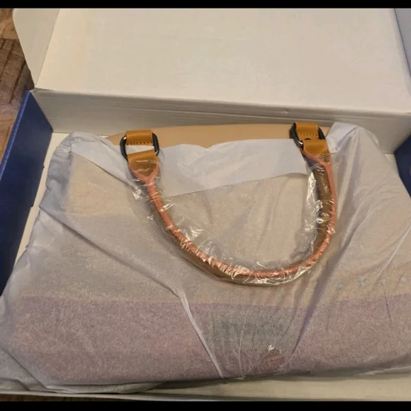 Wrangler Montana West Store Wrangler Tow-tone Satchel  Medium Tote Bag and  Cros - Picture 4 of 9